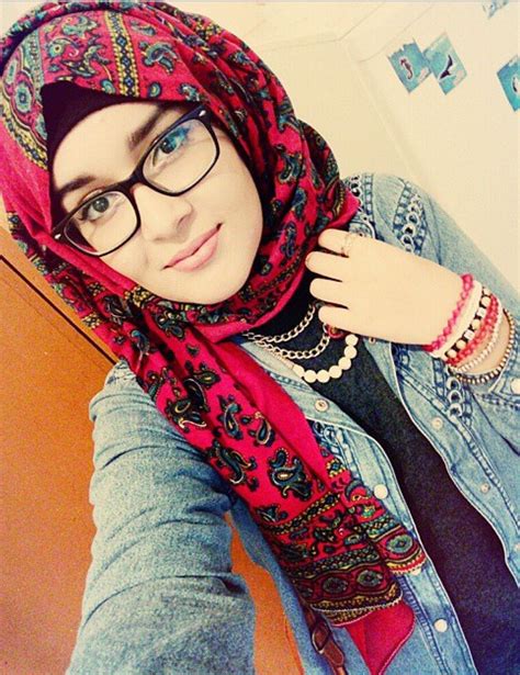 hijab girl glasses brown.